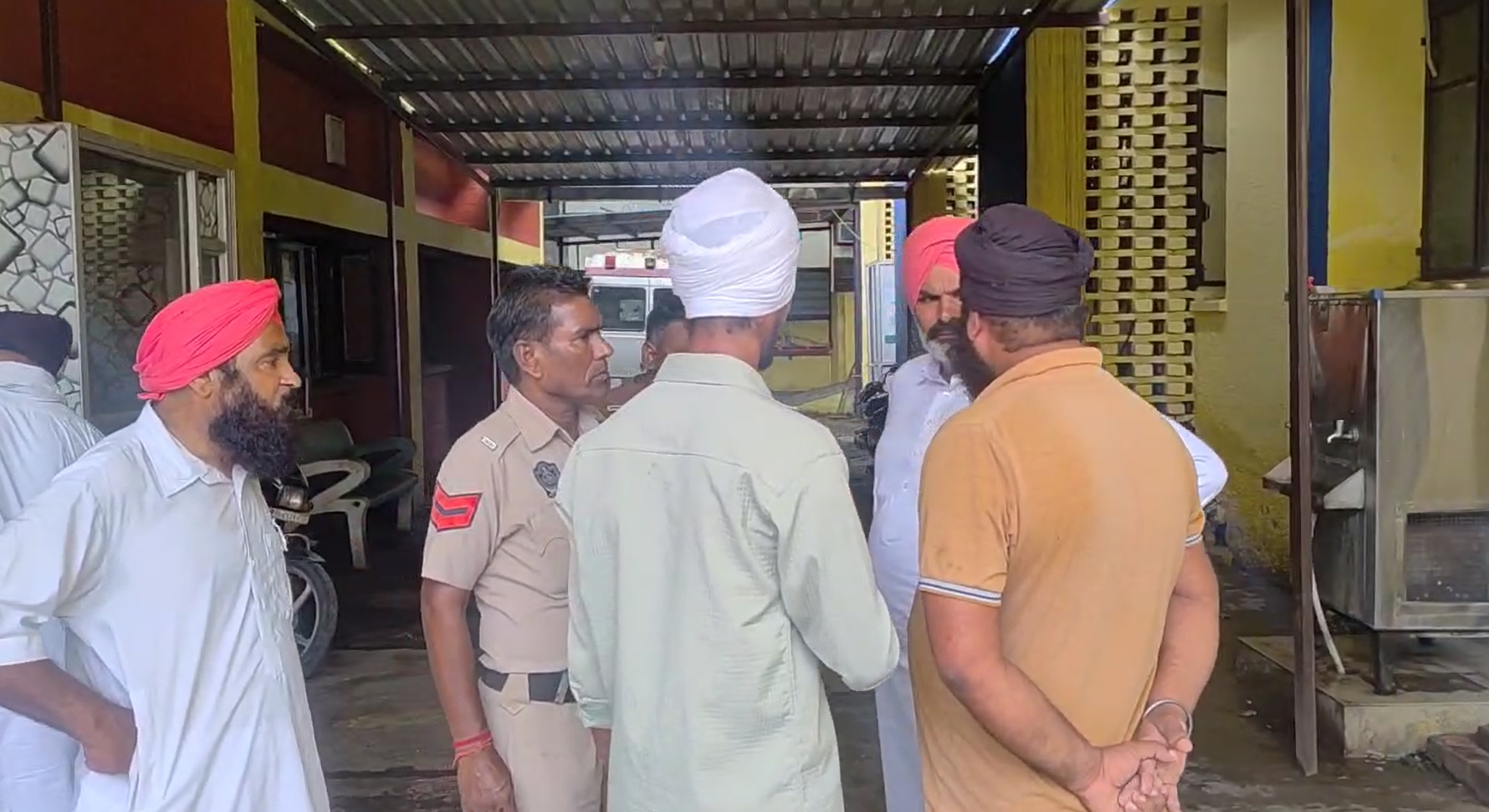 ਰਾਵੀ ਦਰਿਆ ਦੇ ਤੇਜ਼ ਵਹਾਅ ''ਚ ਰੁੜੀ ਬਜ਼ੁਰਗ ਔਰਤ ਦੀ ਚਾਰ ਦਿਨ ਬਾਅਦ ਮਿਲੀ ਲਾਸ਼