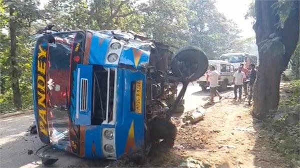 passenger bus collides with tree in panna