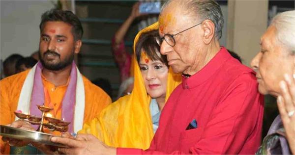 mauritius prime minister reaches ayodhya  offers prayers at ram temple