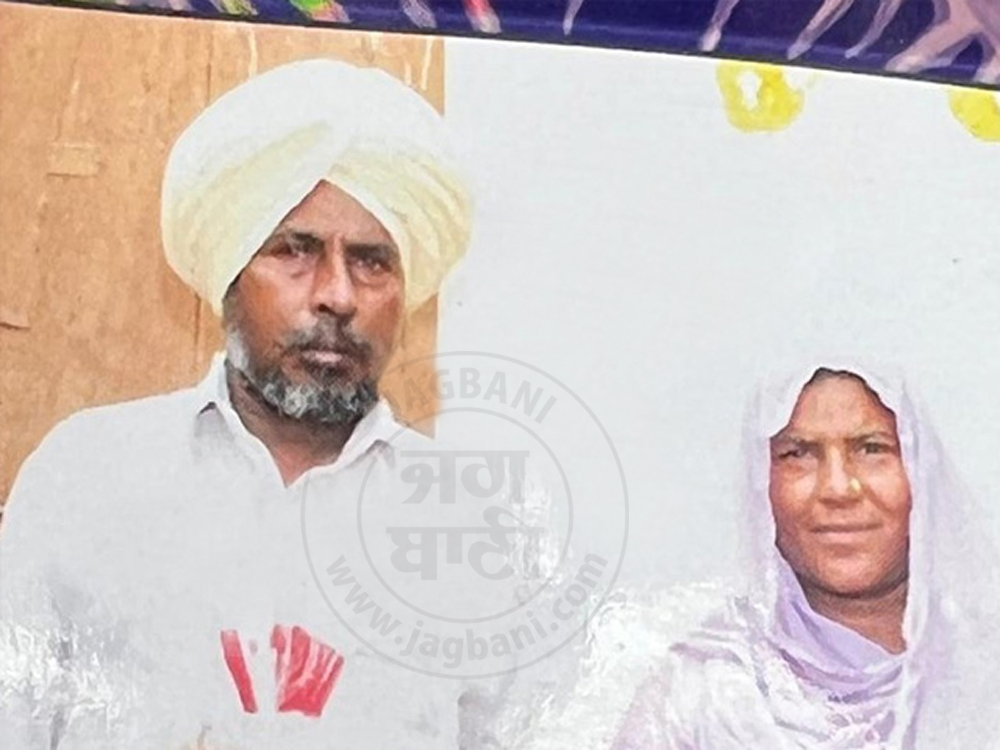 ਕਹਿਰ ਓ ਰੱਬਾ ! ਮੀਂਹ ਕਾਰਣ ਸੁੱਤੇ ਪਏ ਪਰਿਵਾਰ ''ਤੇ ਆ ਡਿੱਗੀ ਛੱਤ, ਪਤੀ-ਪਤਨੀ ਦੀ ਦਰਦਨਾਕ ਮੌਤ