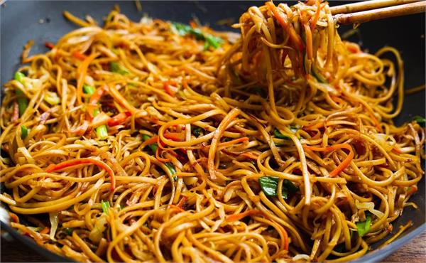 35 children fall ill after eating chow mein