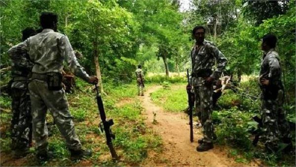 woman naxalite killed in bus competition