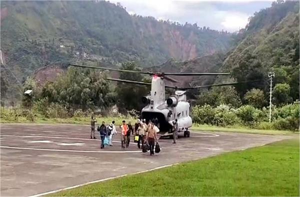 chinook helicopter of air force became a support