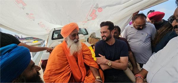 singer roshan prince reached sultanpur lodhi