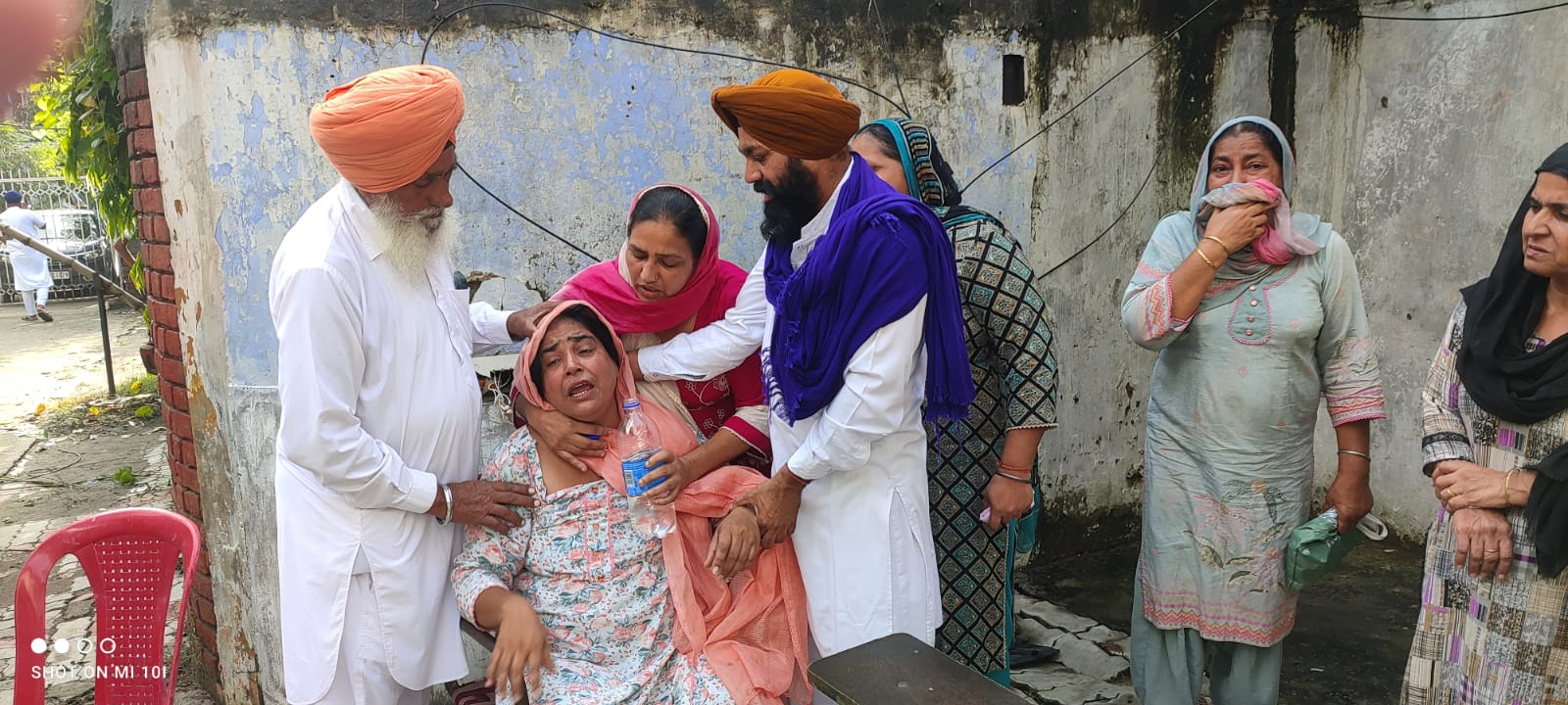 ਵੱਡੀ ਵਾਰਦਾਤ: ਵਿਅਕਤੀ ਦਾ ਘਰ ਦੇ ਬਾਹਰ ਗੋਲੀਆਂ ਮਾਰ ਕੇ ਕਤਲ