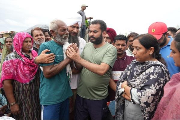 cabinet minister baljit kaur visited fazilka district