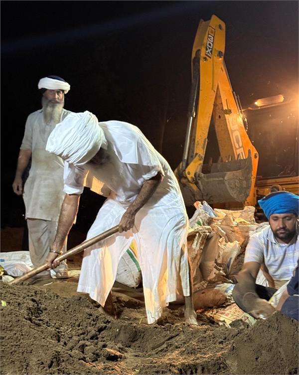 two breaches in the dhussi dam of the ravi river have been repaired