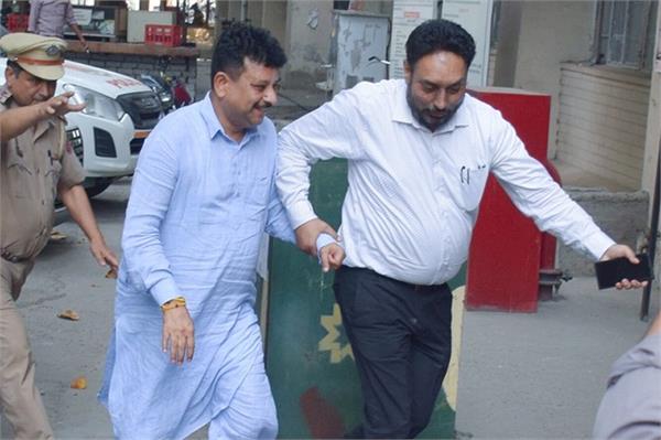 discussion on mla raman arora  s property in himachal