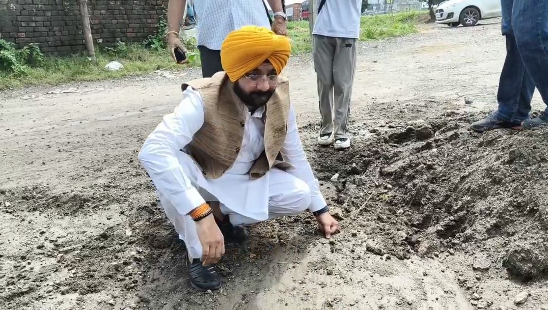 ਕੇਂਦਰ ਨੇ ਅਜੇ ਤਕ ਨਹੀਂ ਫੜੀ ਪੰਜਾਬ ਦੀ ਬਾਂਹ: ਸੌਂਦ