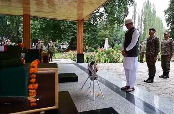 cm omar abdullah paid tribute to the martyred soldiers