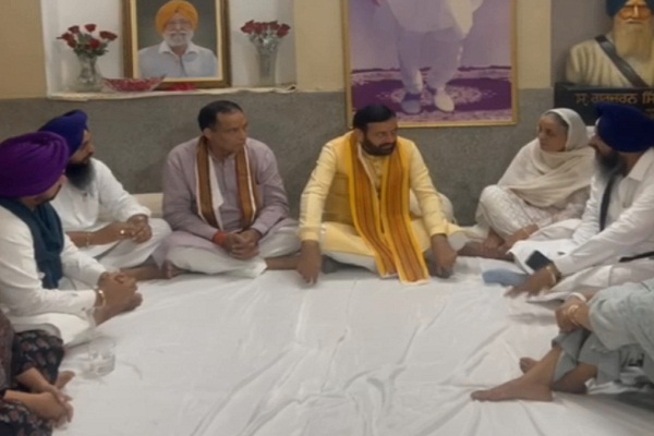 ਹਰਿਆਣਾ ਦੇ CM ਨਾਇਬ ਸੈਣੀ ਨੇ ਹਰਮੇਲ ਸਿੰਘ ਟੌਹੜਾ ਦੇ ਪਰਿਵਾਰ ਨਾਲ ਦੁੱਖ ਕੀਤਾ ਸਾਂਝਾ