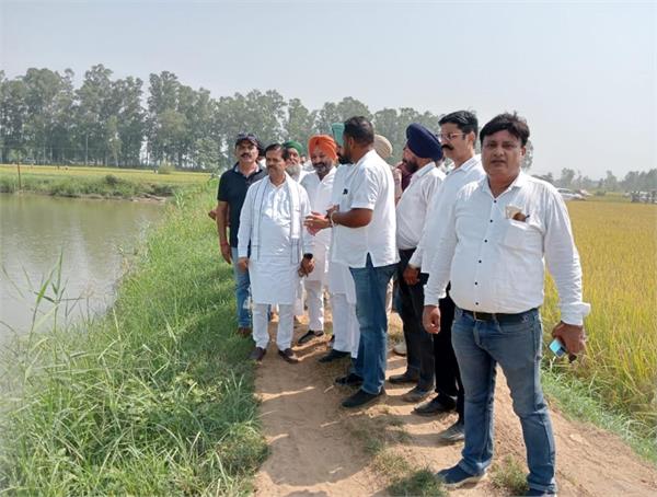 union minister bl verma meets people and fish farmers of flood affected areas