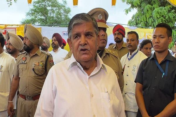 punjab governor visits flood affected areas