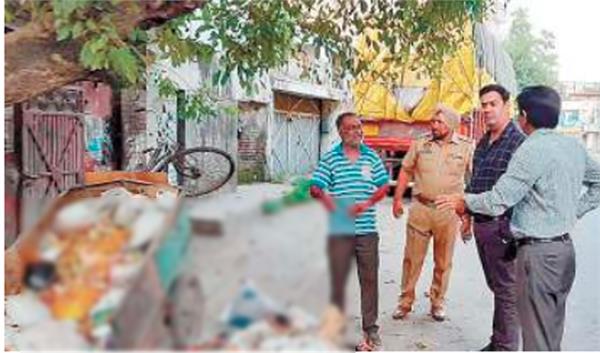 mayor vineet dhir went to the field and checked on the second day