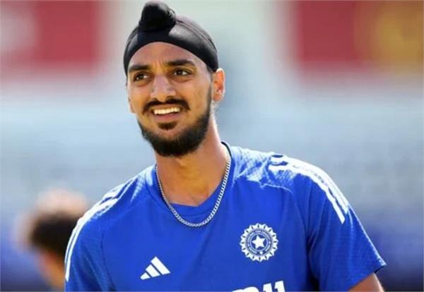 is arshdeep injured or is he out of the playing xi due to the 8 batsman strategy
