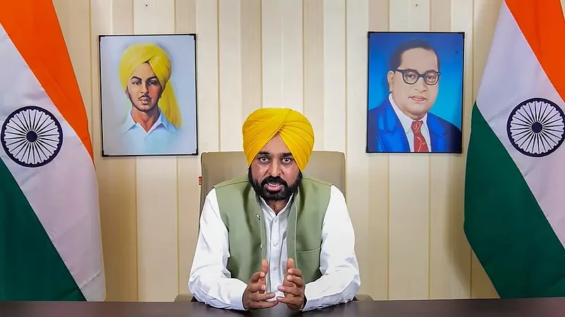 ਹੜ੍ਹਾਂ ਵਿਚਾਲੇ ਪੰਜਾਬ ਦੇ ਪਿੰਡਾਂ ਬਾਰੇ ਸਰਕਾਰ ਦਾ ਵੱਡਾ ਫ਼ੈਸਲਾ