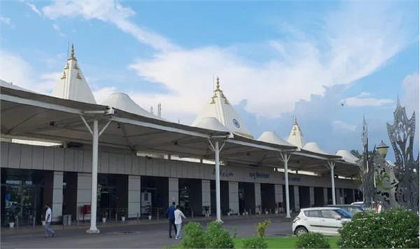 private airline at jammu airport receives bomb threat