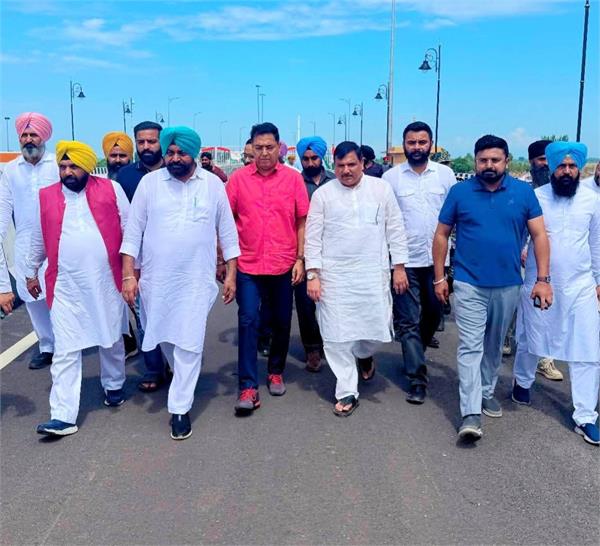 sanjay singh  minister aman arora visit flood affected areas