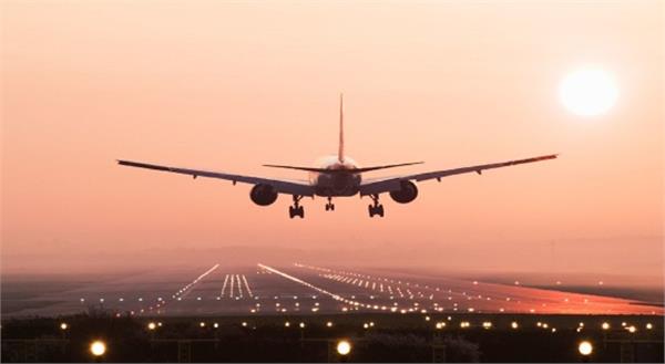 five flights diverted due to bad weather at delhi airport