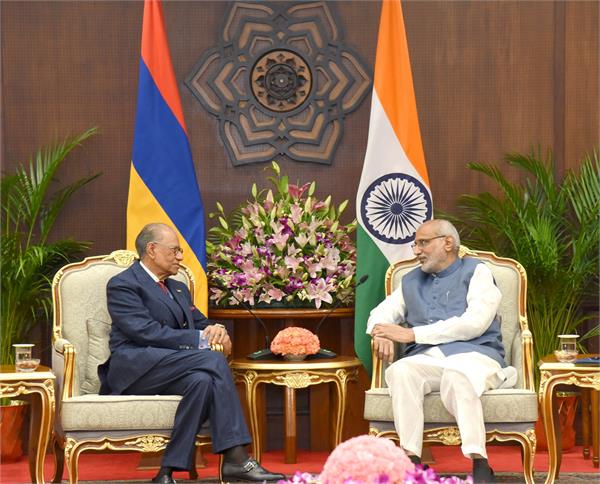 mauritius pm meets vice president radhakrishnan