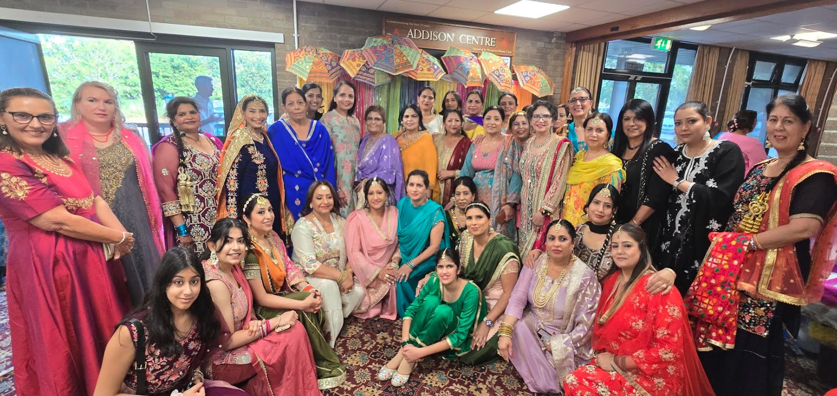 ਬੈੱਡਫੋਰਡ: ਤੀਆਂ ਦੇ ਮੇਲੇ ''ਚ ਪੰਜਾਬਣਾਂ ਨੇ ਗਿੱਧੇ ਤੇ ਬੋਲੀਆਂ ਨਾਲ ਬੰਨ੍ਹਿਆਂ ਸਮਾਂ