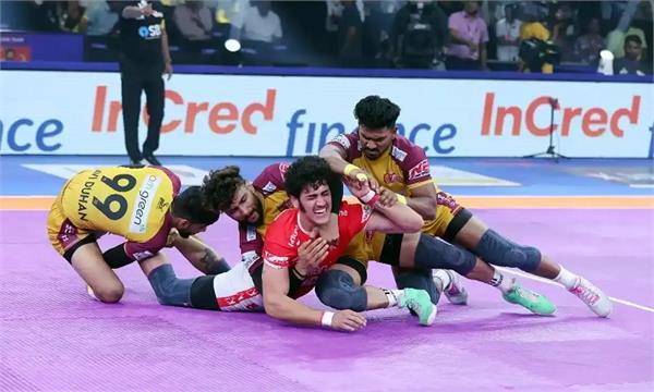 telugu titans beat gujarat giants by one point