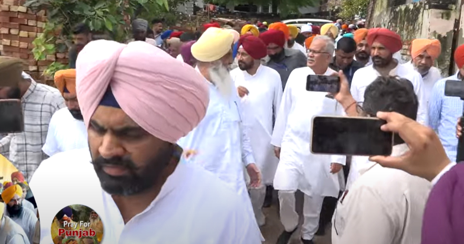 ਹੜ੍ਹ ਪ੍ਰਭਾਵਤ ਇਲਾਕਿਆਂ ਦੇ ਦੋ ਦਿਨ ਦੌਰੇ ‘ਤੇ ਭੁਪੇਸ਼ ਬਘੇਲ ਸਮੇਤ ਪੰਜਾਬ ਦੀ ਕਾਂਗਰਸ, ਰਾਹਤ ਕਾਰਜ ਜਾਰੀ