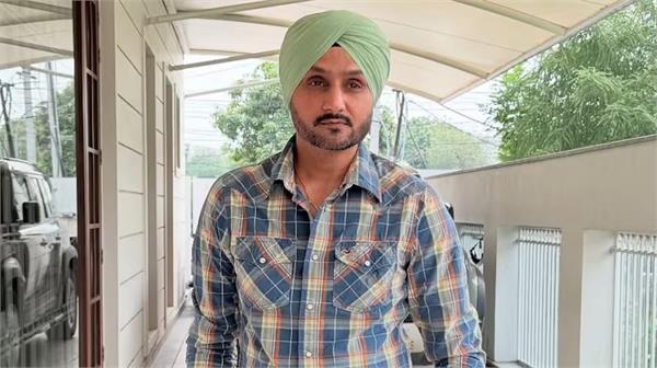 after sachin  harbhajan  s name in the running for bcci president