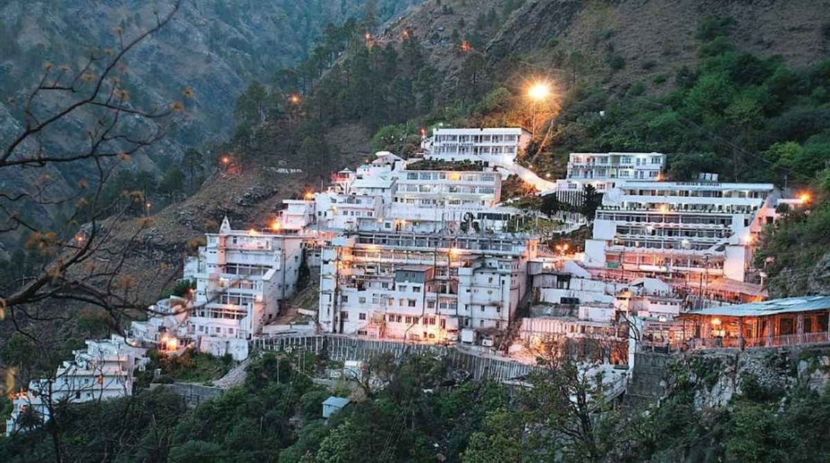 Maa Vaishno Devi : ਨਰਾਤਿਆਂ ''ਚ ਸ਼ਰਧਾਲੂਆਂ ਨੂੰ ਮਿਲ ਰਹੀਆਂ ਹਨ ਕਈ ਸੁਵਿਧਾਵਾਂ, ਕੀਤੇ ਗਏ ਖਾਸ ਪ੍ਰਬੰਧ