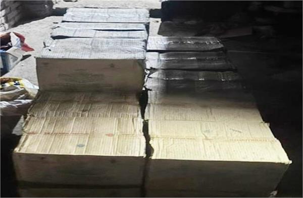 liquor consignment recovered from truck during blockade