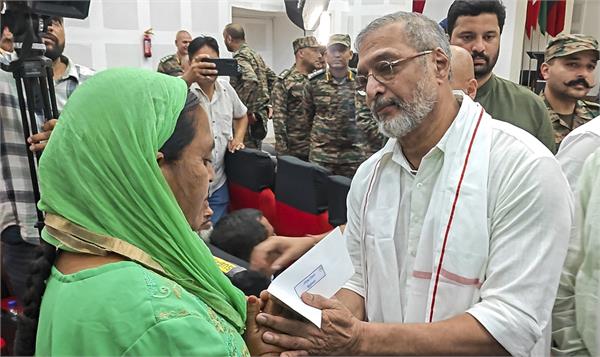 operation sindoor victim nana patekar help