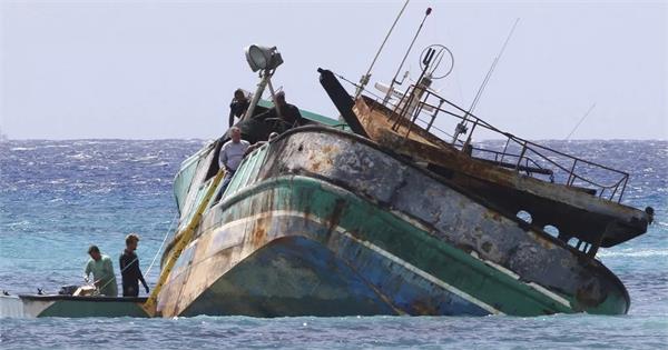 boat sank
