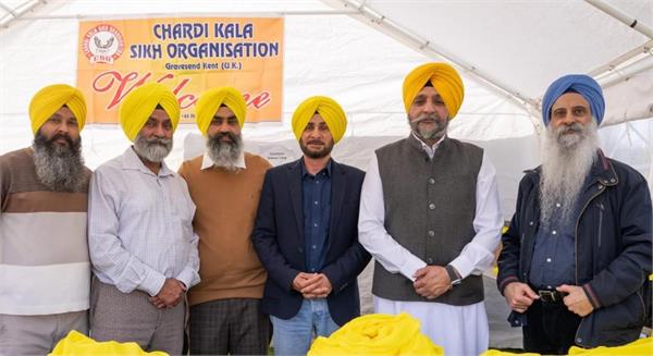 chardi kala sikh organization gravesend donates money for flood victims