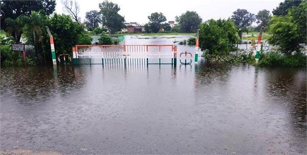 many villages in mukerian area still under water  rain continues continuously