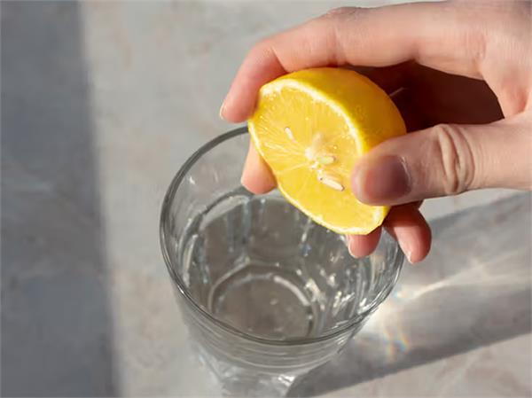lemon water benefits health harms