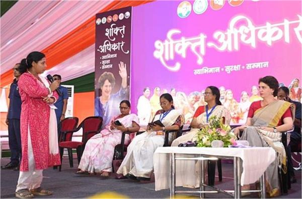 priyanka gandhi targets opposition
