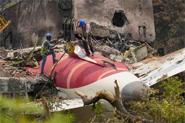 air india plane crash  pilot  s father seeks another probe