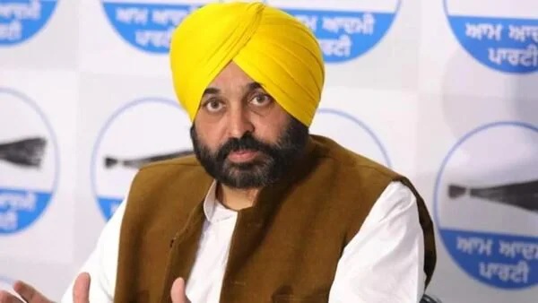 CM ਮਾਨ ਦੀ ਸਿਹਤ ਨੂੰ ਲੈ ਕੇ ਵੱਡੀ ਅਪਡੇਟ! ਹਸਪਤਾਲ ਅਧਿਕਾਰੀਆਂ ਨੇ ਦਿੱਤੀ ਜਾਣਕਾਰੀ