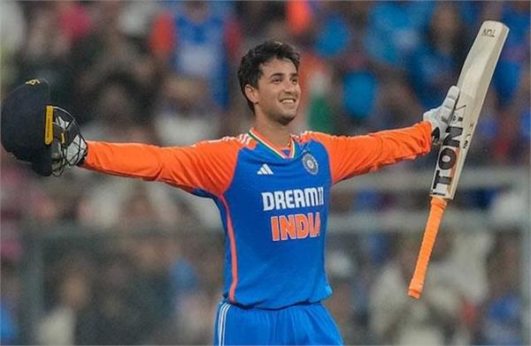 abhishek may make odi debut  expected to join indian team for australia tour