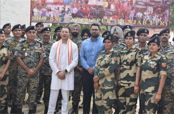 union minister of state jitin prasad visits sector headquarters gurdaspur