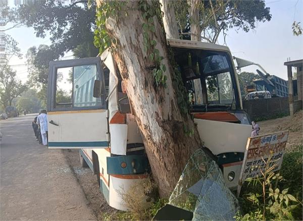 bus  accident  passengers