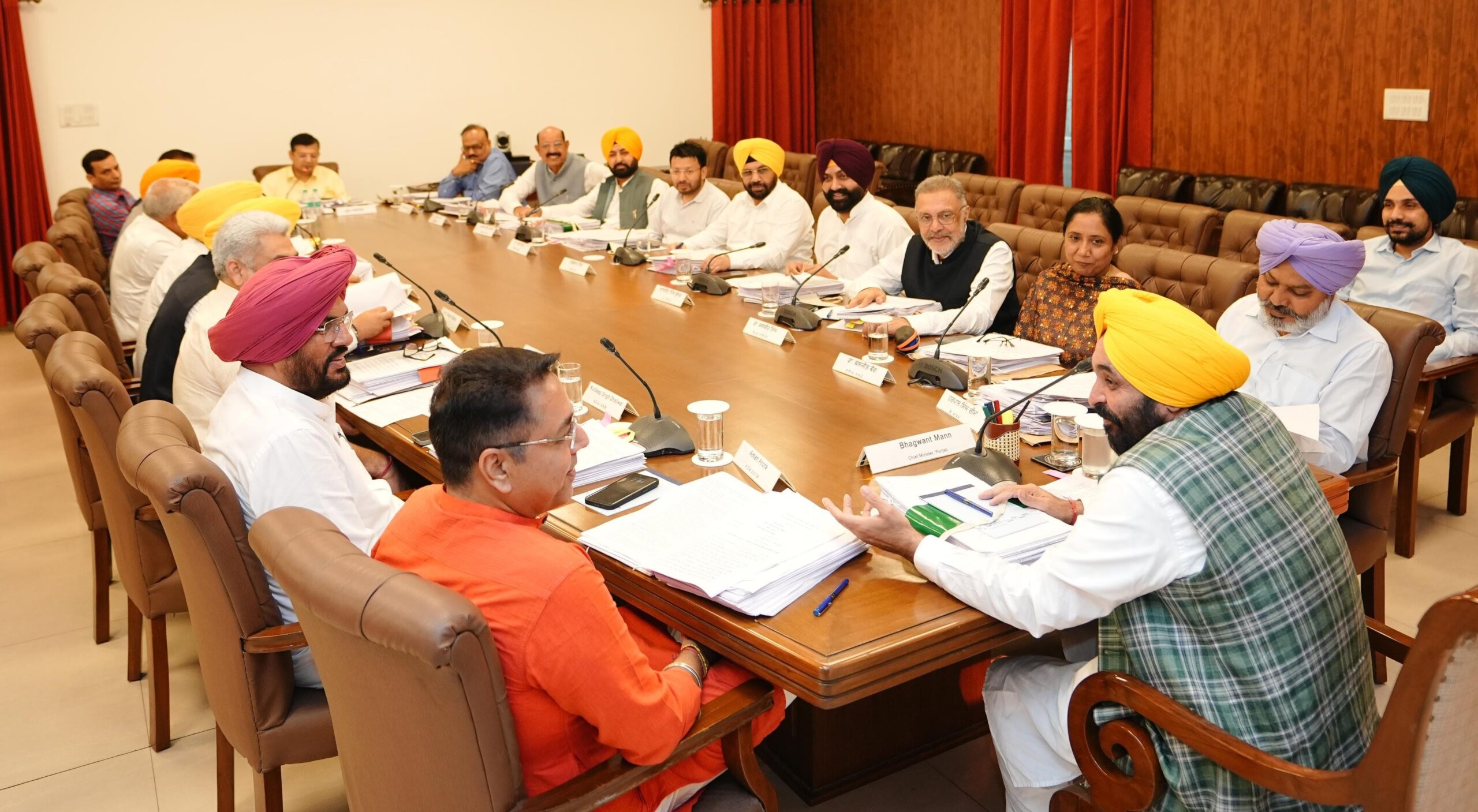 Big Breaking: ਪੰਜਾਬ ਕੈਬਨਿਟ ਦੀ ਮੀਟਿੰਗ ਭਲਕੇ! ਹਸਪਤਾਲ ਤੋਂ ਹੀ ਜੁੜਣਗੇ CM ਮਾਨ