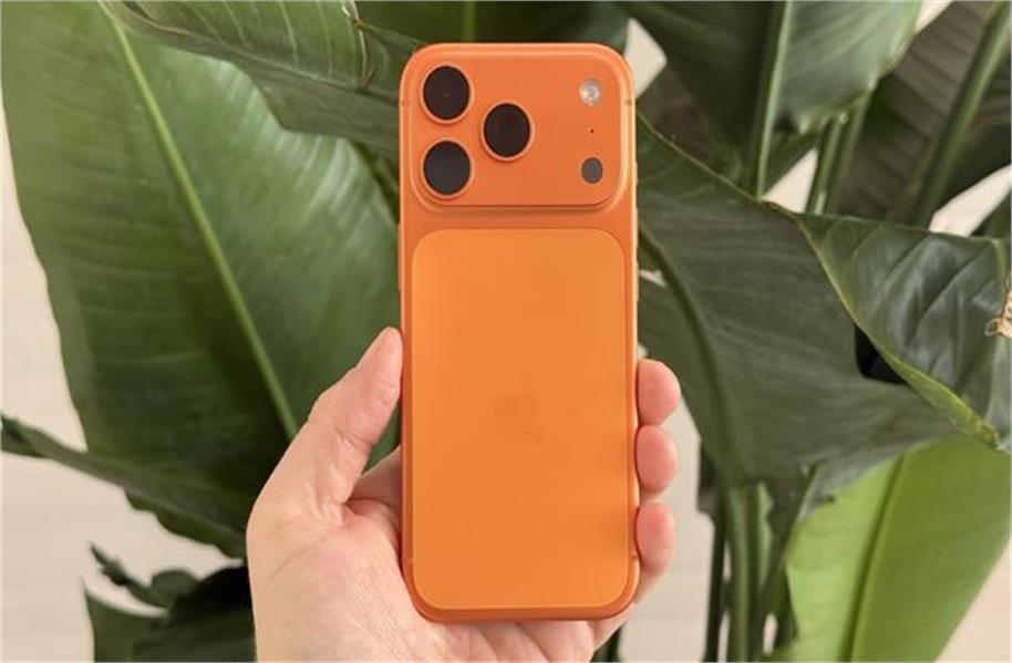 iPhone 17 ਦਾ ਕ੍ਰੇਜ਼ : ਬਿਨਾਂ ਇਕ ਵੀ ਫੋਨ ਵੇਚੇ ਐਪਲ ਨੇ ਕਮਾਏ 5 ਲੱਖ ਕਰੋੜ ਰੁਪਏ, ਜਾਣੋ ਕਿਵੇਂ