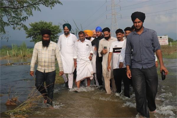 dr murugan visited the flood rupnagar district of punjab