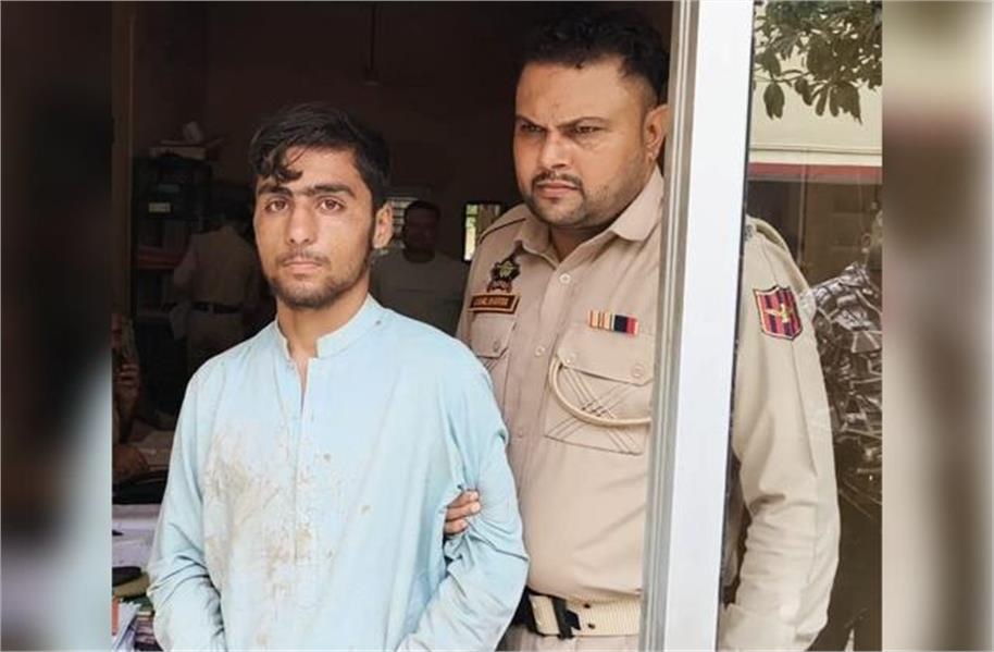 ਇਸ Heroin ਦੇ ਚੱਕਰ 'ਚ ਸਰਹੱਦ ਪਾਰ ਕਰ ਗਿਆ ਪਾਕਿਸਤਾਨੀ ਮੁੰਡਾ, ਫਿਰ BSF ਨੇ ਲਾਹਿਆ ਪਿਆਰ ਦਾ ਭੂਤ