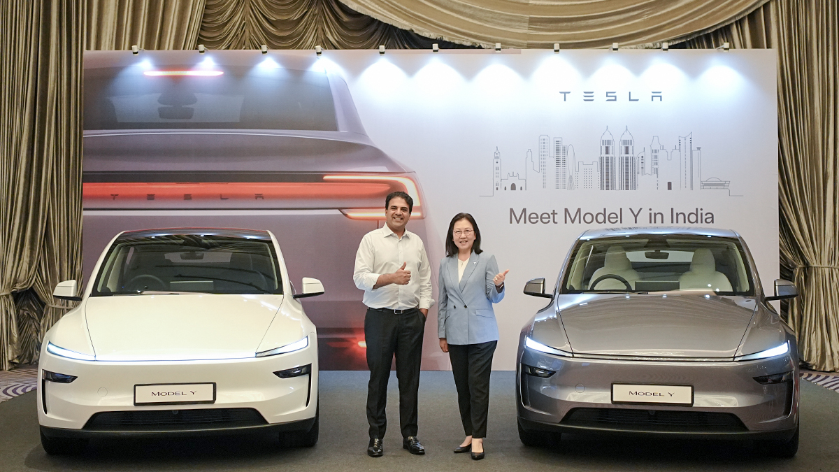 ਗਾਹਕਾਂ ਦੇ ਘਰ ਪਹੁੰਚਣ ਲੱਗੀ Tesla, ਭਾਰਤ ''ਚ ਸ਼ੁਰੂ ਹੋਈ Model Y ਦੀ ਡਿਲੀਵਰੀ