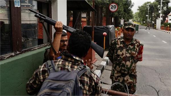 nepal police arrest 3 723 prisoners who escaped from jail