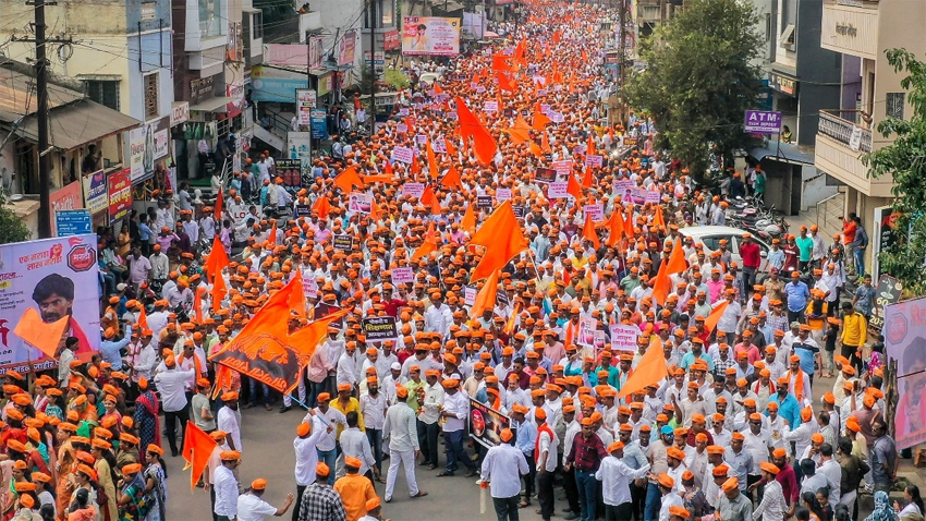 ਮਹਾਰਾਸ਼ਟਰ ’ਚ ਮਰਾਠਾ ਰਾਖਵਾਂਕਰਨ ਵਿਵਾਦ ਹੋਰ ਵਧ ਗਿਆ
