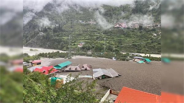 cloud burst again in uttarkashi  flood from the mountain in naugaon bazaar