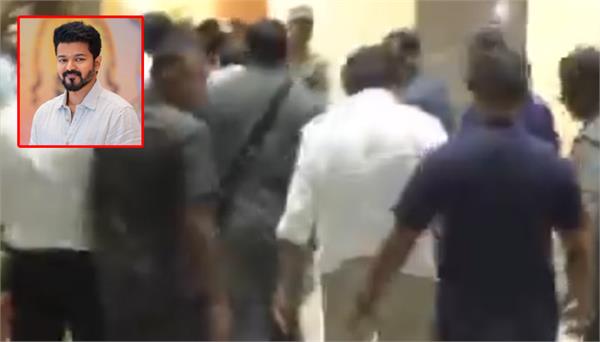 actor vijay thalapathy preparing to leave the country